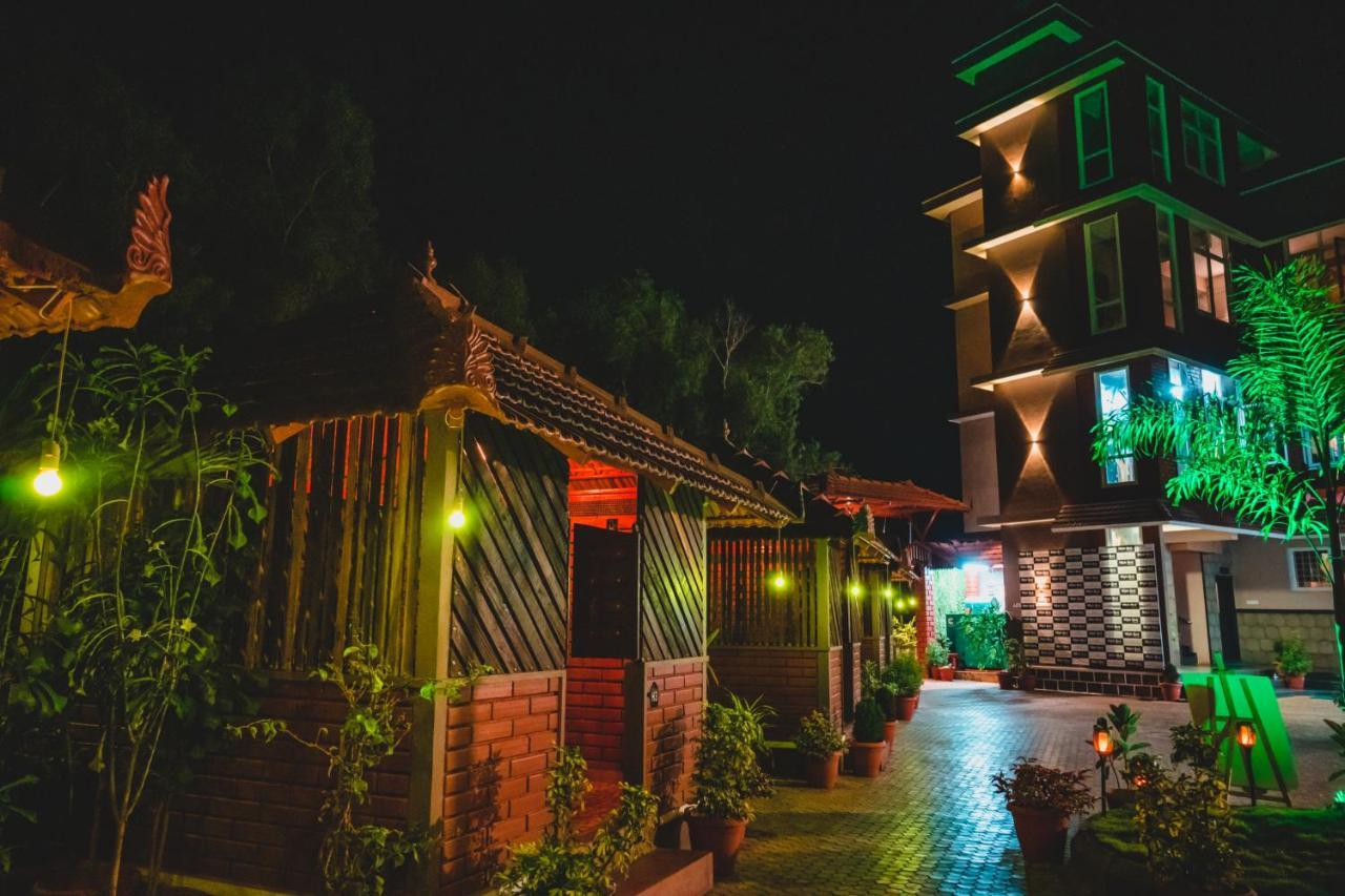 Hotel Southern Heritage Udupi Bagian luar foto