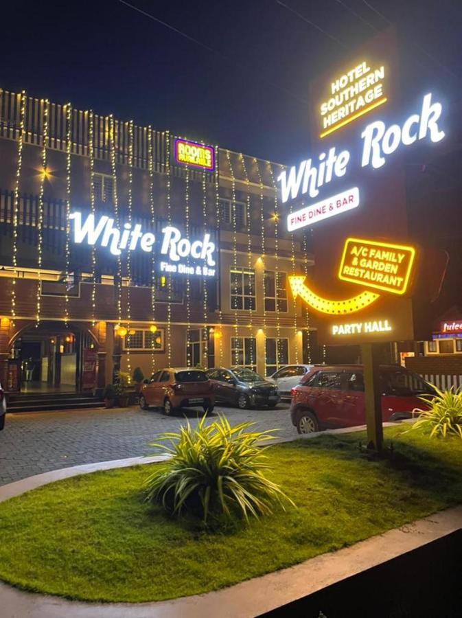 Hotel Southern Heritage Udupi Bagian luar foto