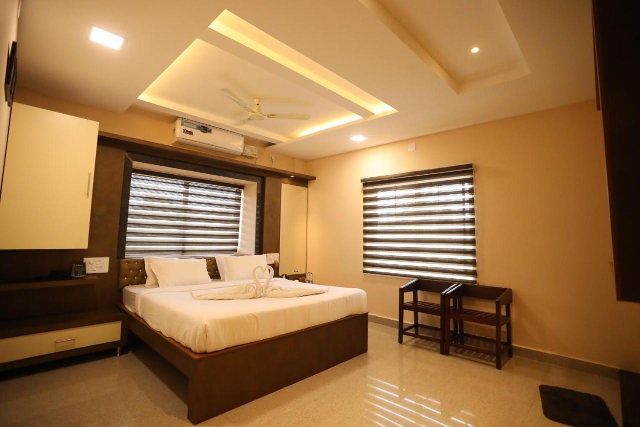 Hotel Southern Heritage Udupi Bagian luar foto