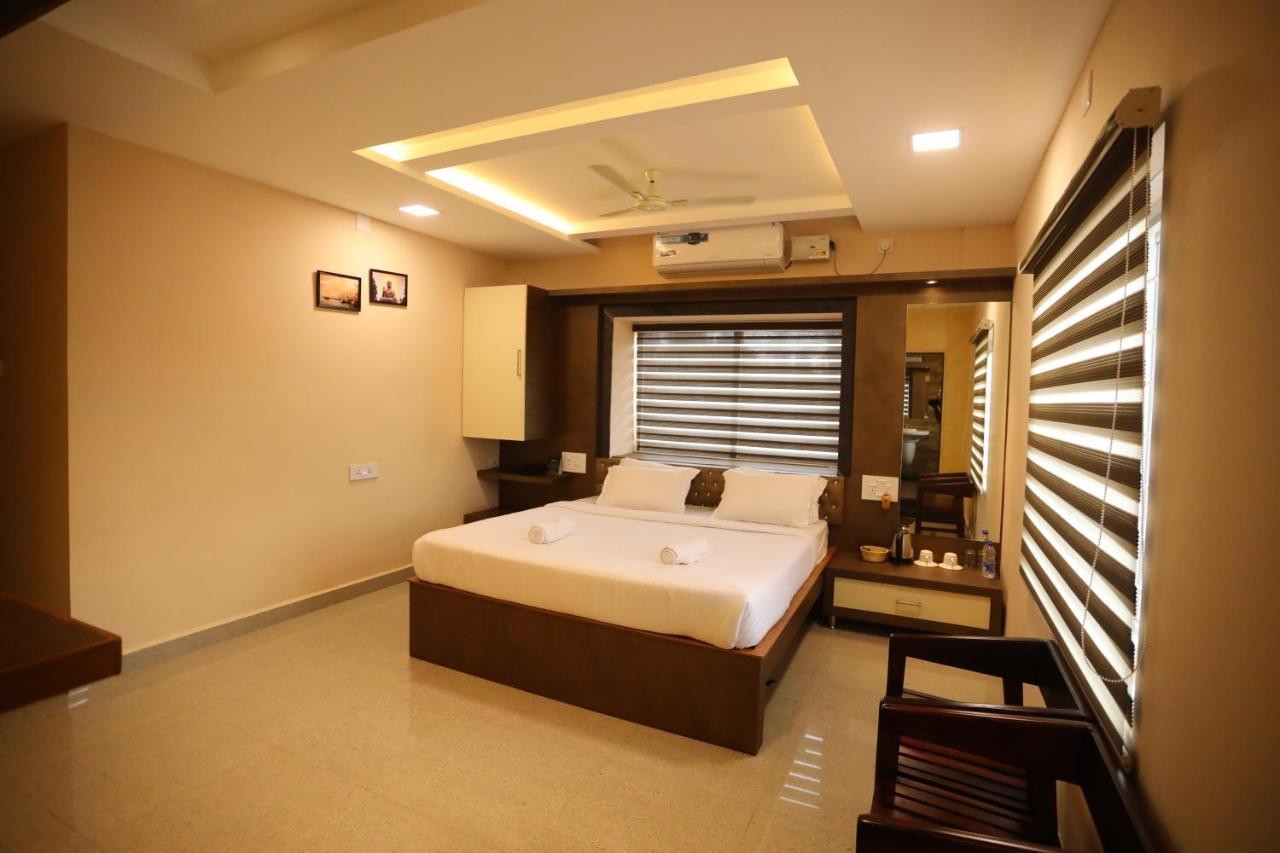 Hotel Southern Heritage Udupi Bagian luar foto